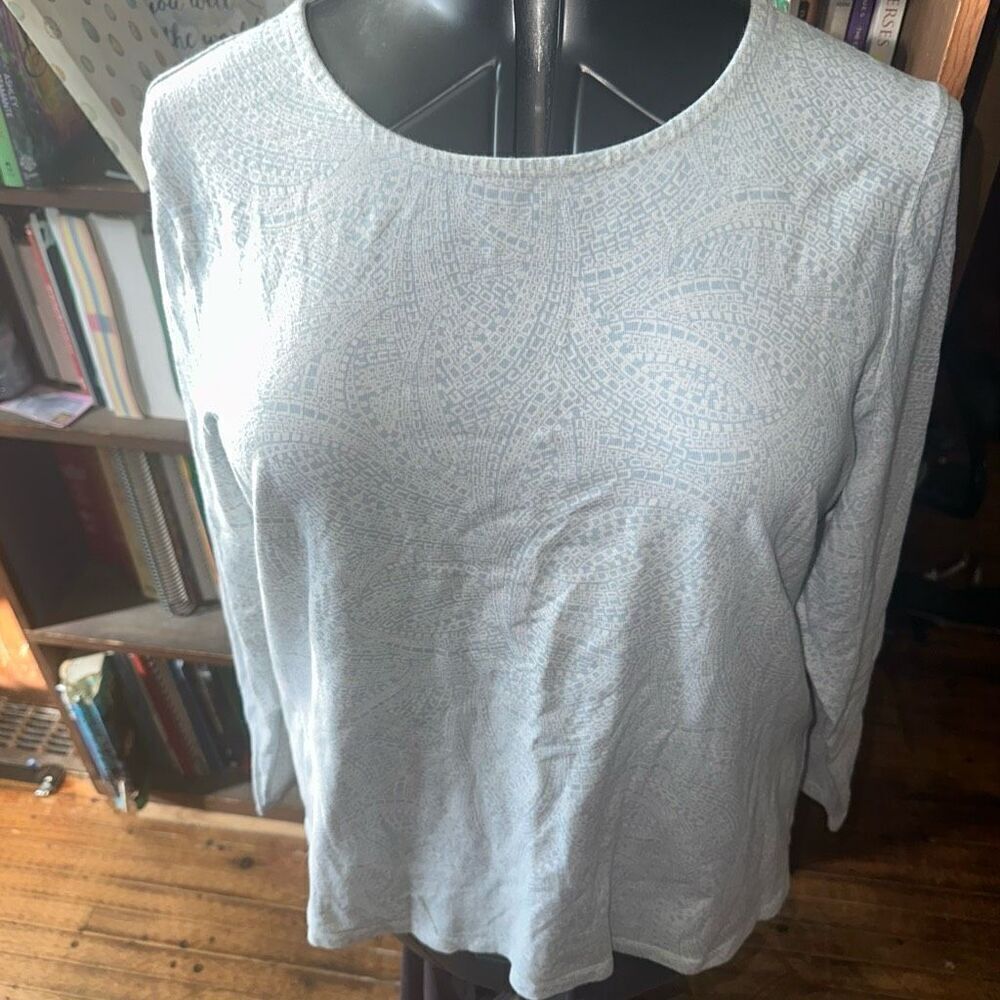 Chicos blue & white lacy knit scoop neck 3/XL travelcore top